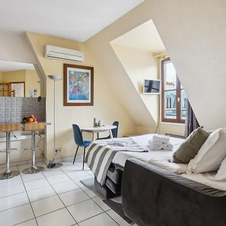 Eiffel Tower & Faubourg - 1br - Cityapartmentstay *